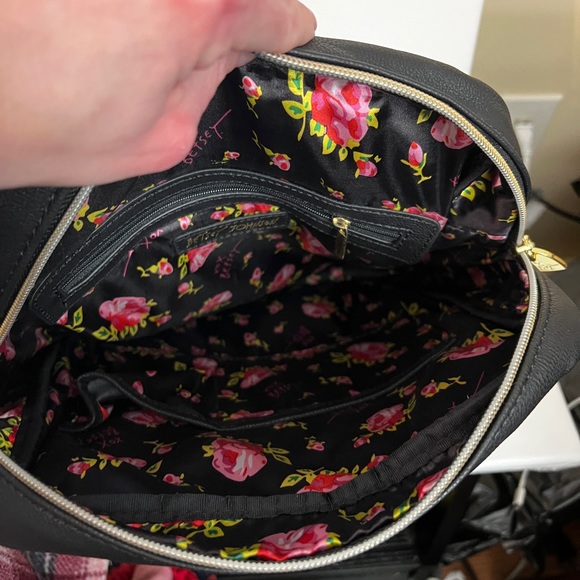 Betsey Johnson Black Backpack BM19670 School Bag - Picture 4 of 10